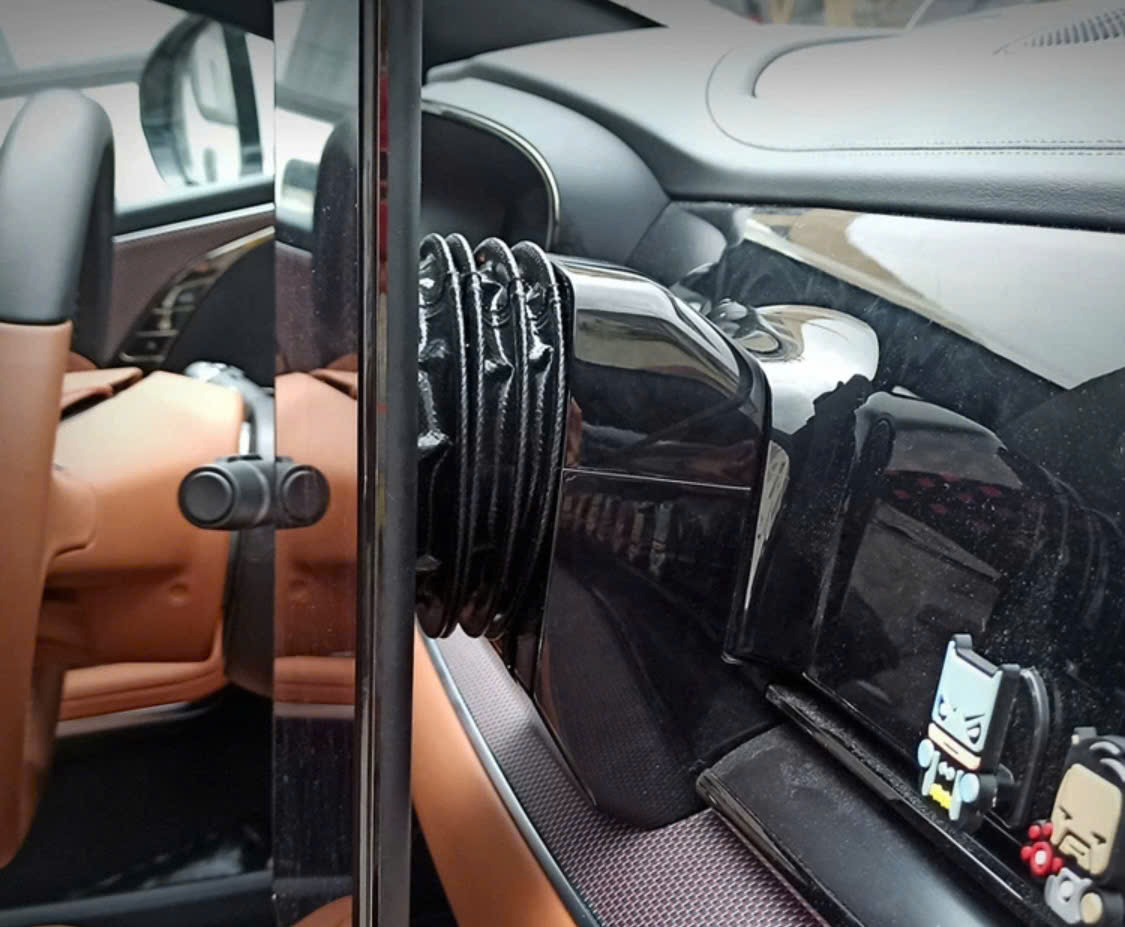 Xevaban.com ở 214 Giải Phóng là đơn vị chuyên cung cấp phụ kiện oto, đồ chơi oto, đồ chơi byd, phụ kiện byd, xevaban, 214 giải phóng, khớp xoay màn hình cho byd, độ màn hình cho byd, khớp xoay màn hình cho các dòng xe byd.