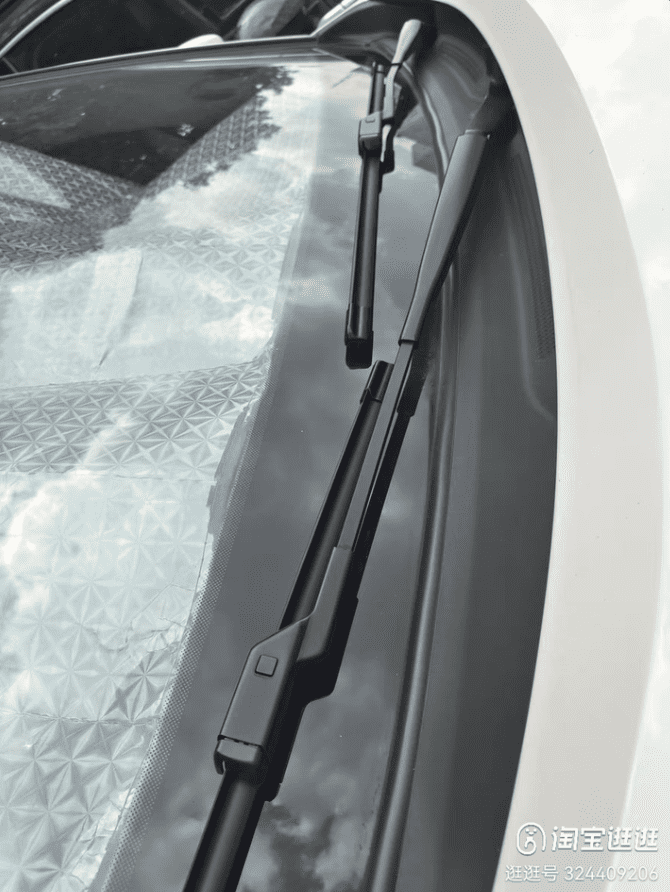 Xevaban.com ở 214 Giải Phóng là đơn vị chuyên cung cấp phụ kiện oto, đồ chơi oto, đồ chơi byd dolphin, phụ kiện byd dolphin, xevaban, 214 giải phóng, gạt mưa byd dolphin, lưỡi gạt mưa byd dolphin, cần gạt mưa byd dolphin.