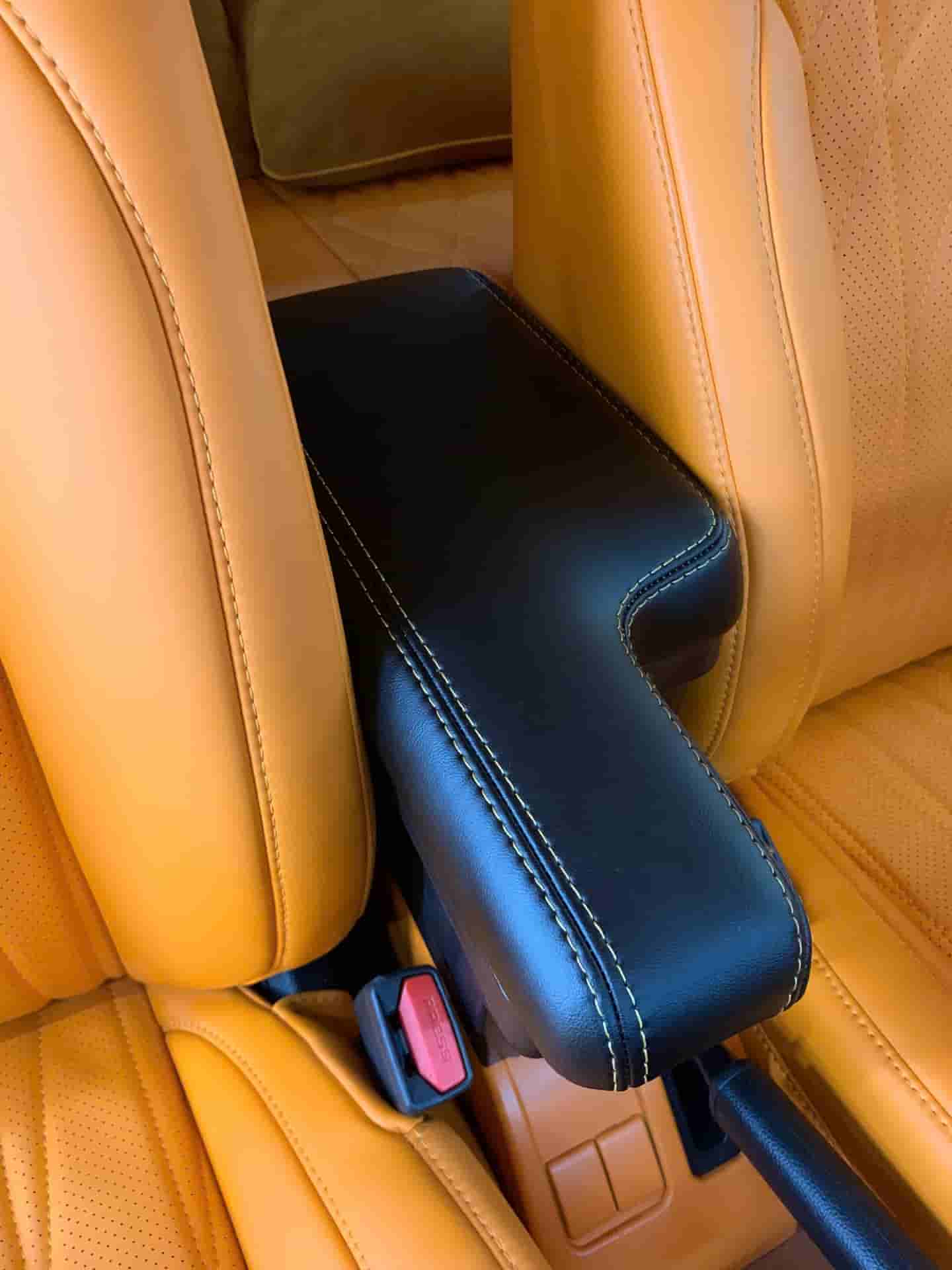 Xevaban.com ở 214 Giải Phóng là đơn vị chuyên cung cấp phụ kiện oto, đồ chơi suzuki jimny, phụ kiện suzuki jimny, xevaban, 214 giải phóng, Bệ tỳ tay cho suzuki Jimny, Bệ tỳ tay jimny