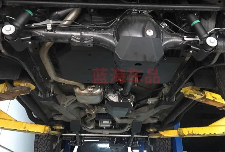 Xevaban.com ở 214 Giải Ph&oacute;ng l&agrave; đơn vị chuy&ecirc;n cung cấp phụ kiện oto, đồ chơi suzuki jimny, phụ kiện suzuki jimny, xevaban, 214 giải ph&oacute;ng, Gi&aacute;p gầm cho Suzuki Jimny