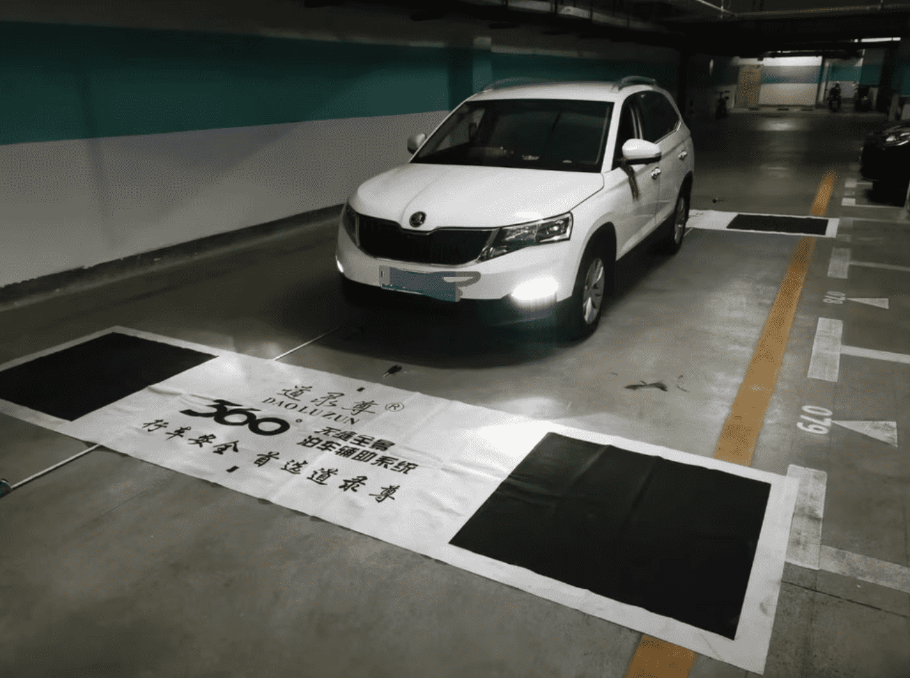 Xevaban.com ở 214 Giải Ph&oacute;ng l&agrave; đơn vị chuy&ecirc;n cung cấp phụ kiện oto, đồ chơi oto,&nbsp;đồ chơi skoda karoq,&nbsp;phụ kiện&nbsp;skoda karoq, xevaban, 214 giải ph&oacute;ng, camera 360 skoda karoq, cam 360 skoda karoq, cam gi&aacute;m s&aacute;t 360.