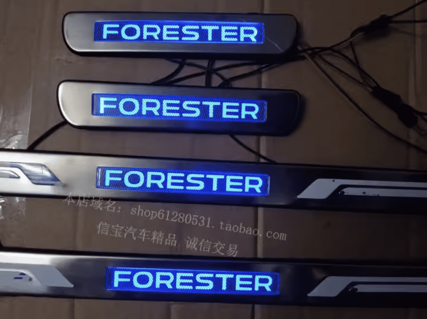 Xevaban.com ở 214 Giải Ph&oacute;ng l&agrave; đơn vị chuy&ecirc;n cung cấp phụ kiện oto, đồ chơi oto,&nbsp;đồ chơi subaru forester,&nbsp;phụ kiện&nbsp;subaru forester, xevaban, 214 giải ph&oacute;ng, ốp bậc ch&acirc;n c&oacute; đ&egrave;n forester, nẹp cửa bậc ch&acirc;n forester, ốp bậc ch&acirc;n l&ecirc;n xuống forester.