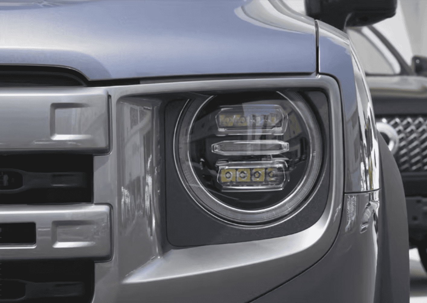 Xevaban.com ở 214 Giải Ph&oacute;ng l&agrave; đơn vị chuy&ecirc;n cung cấp phụ kiện oto, đồ chơi oto, phụ t&ugrave;ng oto, phụ kiện tank 300, đồ chơi tank 300,&nbsp;xevaban, 214 giải ph&oacute;ng, n&acirc;ng cấp đ&egrave;n pha laser tank 300, độ đ&egrave;n pha laser tank 300, đ&egrave;n laser chiếu xa tank 300.