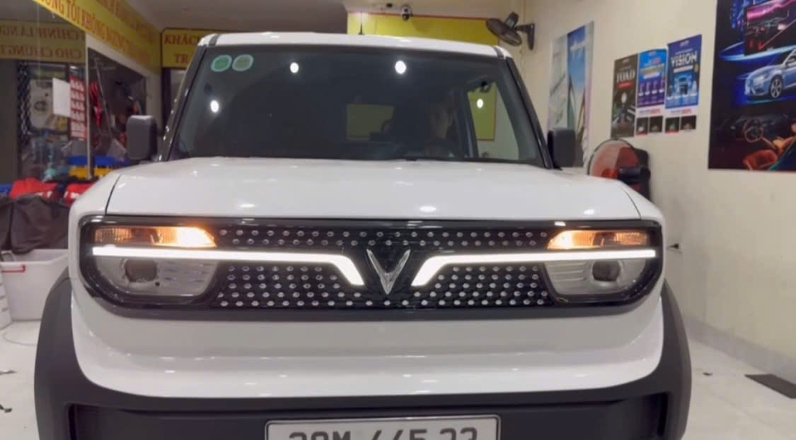 Xevaban.com 214 Giải Phóng là đơn vị chuyên cung cấp đồ chơi vf3, phụ kiện vf3, vf3 accessories, vf3 toys, xevaban, 214 giải phóng, led cánh chim vf3, độ đèn led vf3, đèn led độ vf3, đèn led vf3.