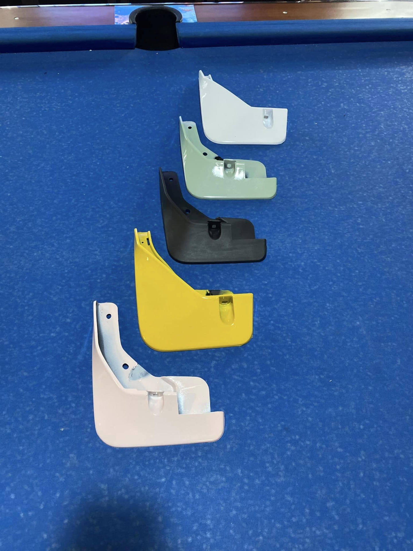 Xevaban.com ở 214 Giải Phóng là đơn vị chuyên cung cấp phụ kiện oto, đồ chơi oto, đồ chơi wuling, phụ kiện wuling, xevaban, 214 giải phóng, chắn bùn wuling, chắn bún xe điện, chắn bùn bánh xe wuling, phụ kiện chắn bùn wuling.