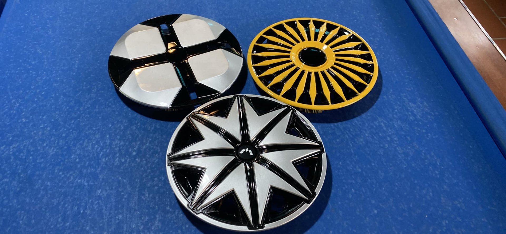 Xevaban.com ở 214 Giải Phóng là đơn vị chuyên cung cấp phụ kiện oto, đồ chơi oto, đồ chơi wuling, phụ kiện wuling, xevaban, 214 giải phóng, ốp lazang wuling, phụ kiện lazang wuling, ốp mâm xe wuling, ốp bánh xe wuling.