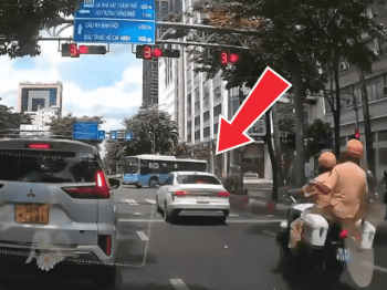 Xe ô tô bị cảnh sát giao thông truy đuổi, vượt đèn đỏ sẽ chịu hình phạt ntn?