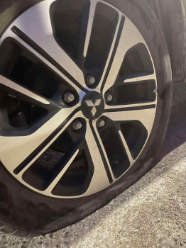 Vì sao rách lốp lại không được bảo hiểm bồi thường?