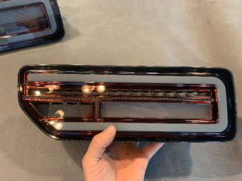 Đèn hậu cho Suzuki Jimny