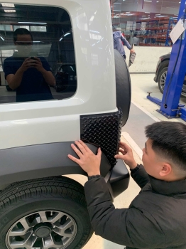Ốp góc cho Suzuki Jimny