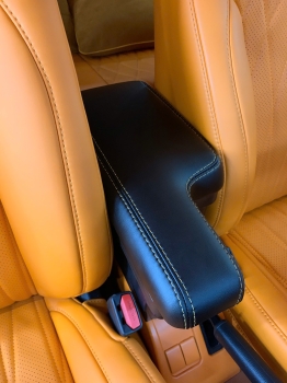 Bệ tỳ tay cho suzuki Jimny