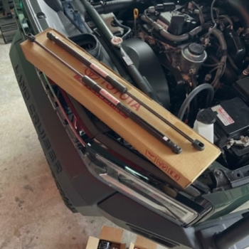 Thanh ty thủy lực nắp capo Toyota Land Cruiser FJ